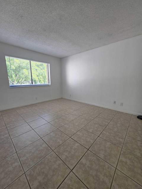 390 Racquet Club Road #204, Weston FL - photo 15 of 31