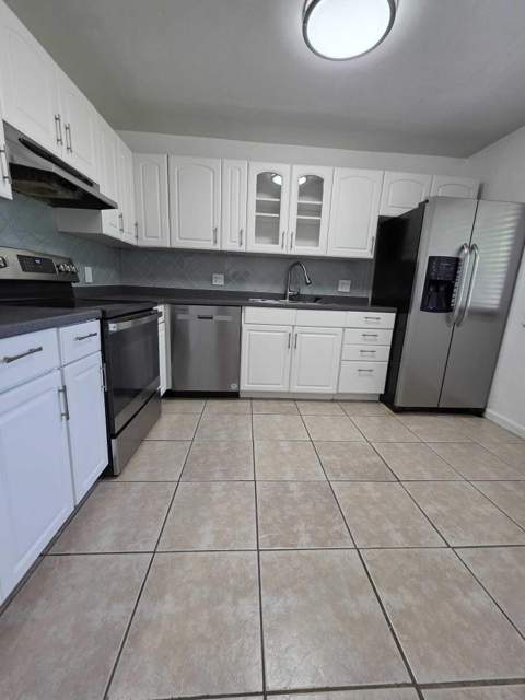 390 Racquet Club Road #204, Weston FL - photo 19 of 31