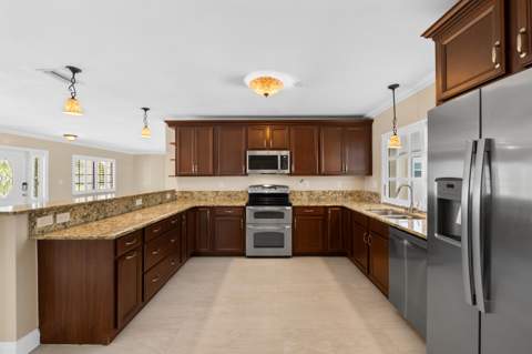 5720 SW 7th Street, Plantation FL - photo 7 of 42