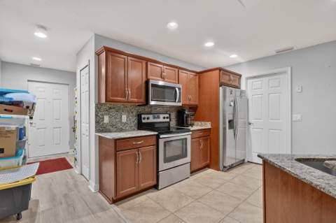 11 SE Flamenco Way, Port St. Lucie FL - photo 7 of 45