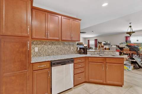 11 SE Flamenco Way, Port St. Lucie FL - photo 11 of 45