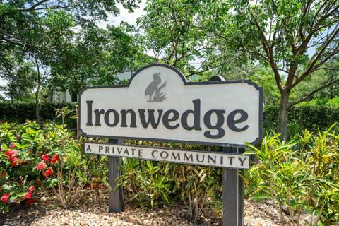 6096 Glendale Drive, Boca Raton FL - photo 7 of 60