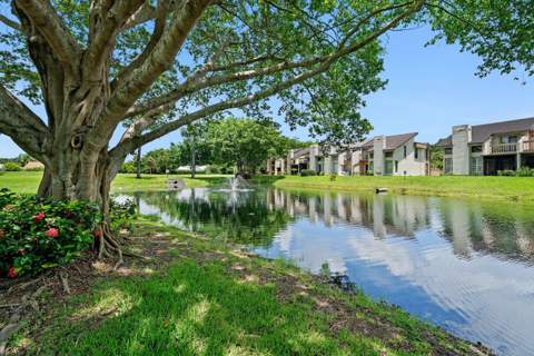 6096 Glendale Drive, Boca Raton FL - photo 6 of 60