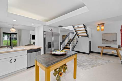 6096 Glendale Drive, Boca Raton FL - photo 17 of 60