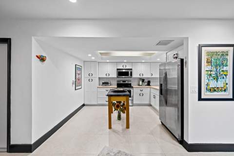 6096 Glendale Drive, Boca Raton FL - photo 16 of 60