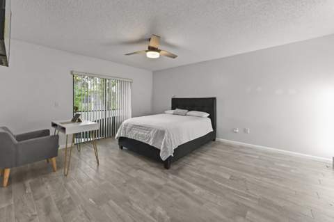 84 Conaskonk Circle, Royal Palm Beach FL - photo 14 of 24