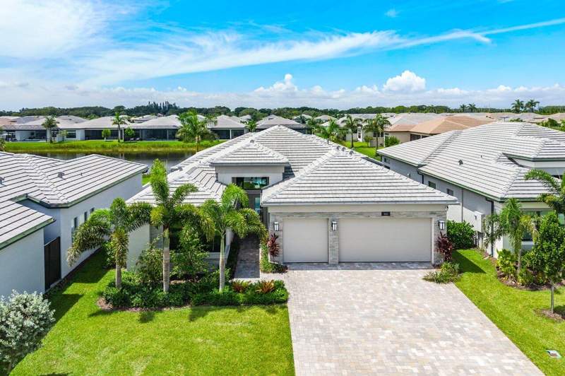 3 bedroom Single Family Residence at 9850 Evergreen Woods Lane, Whitworth Agr Pud, Boynton Beach — photo 3