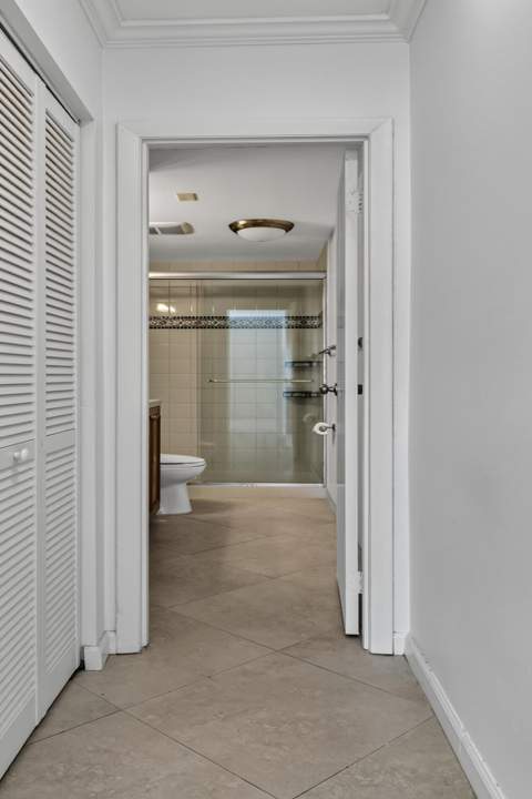 13 Jacaranda Drive #214, Plantation FL - photo 13 of 28