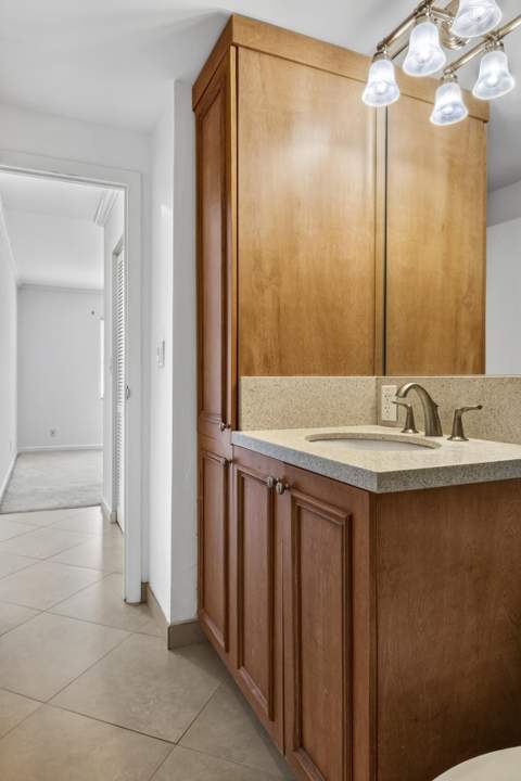 13 Jacaranda Drive #214, Plantation FL - photo 15 of 28