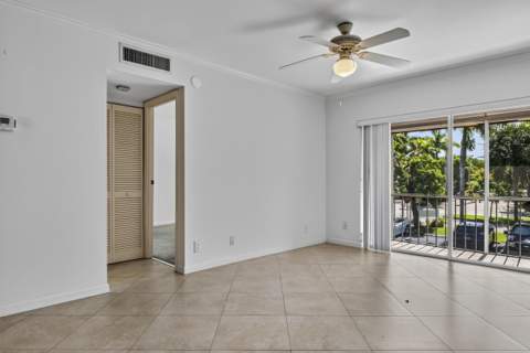 13 Jacaranda Drive #214, Plantation FL - photo 9 of 28