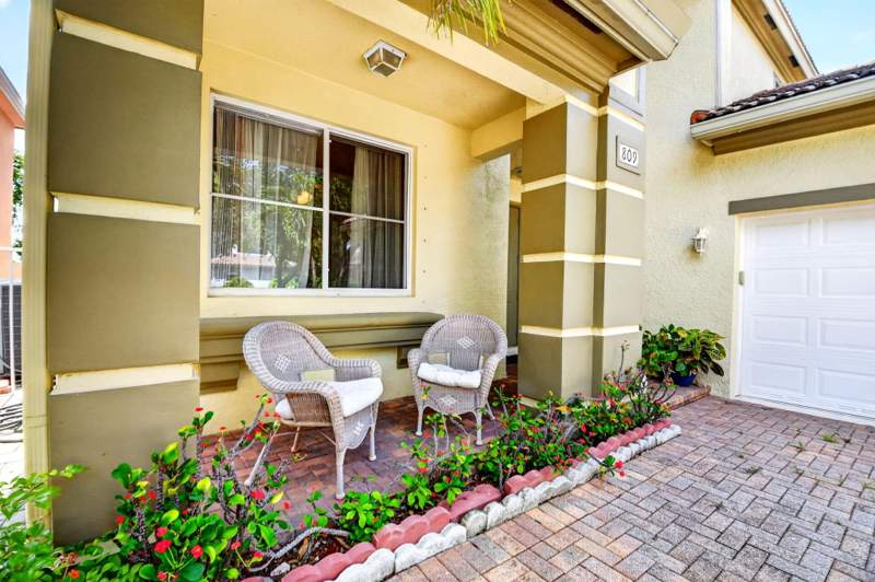 4 bedroom Single Family Residence at 809 Triana Street, Terracina Johnson Property, West Palm Beach — photo 4