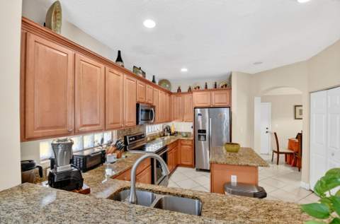809 Triana Street, West Palm Beach FL - photo 12 of 54