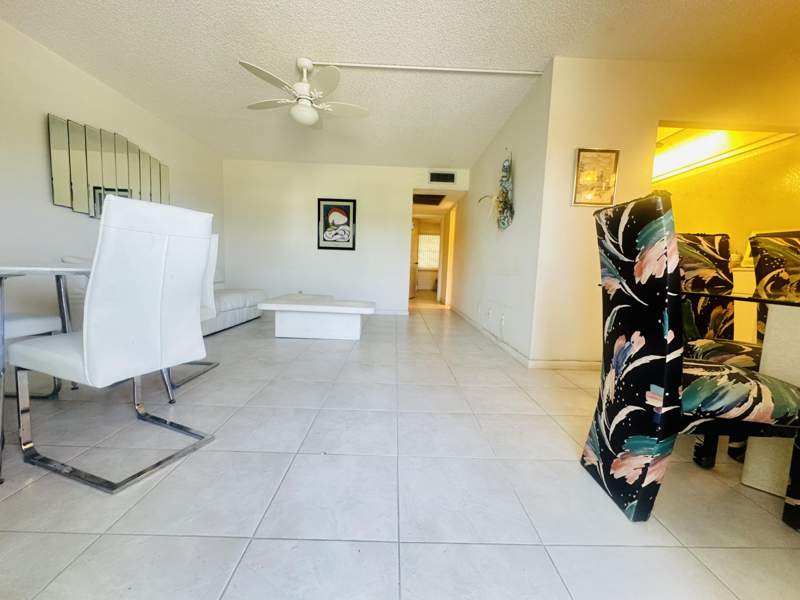 2 bedroom Condominium at 2017 Farnham N, Farnham N Condo, Deerfield Beach — photo 4