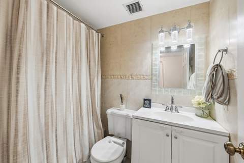4400 Hillcrest Drive #719c, Hollywood FL - photo 19 of 40