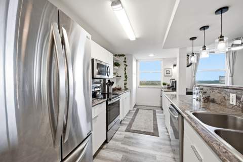 4400 Hillcrest Drive #719c, Hollywood FL - photo 10 of 40