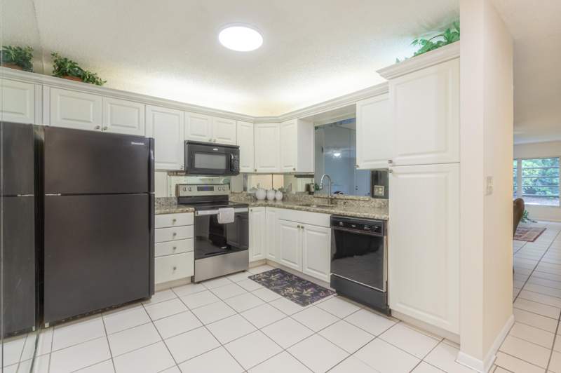 2 bedroom Villa at 9185 Flynn Circle #3, Town Villas, Boca Raton — photo 5