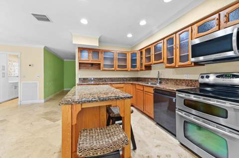 138 NE 29th Street, Wilton Manors FL - photo 12 of 29