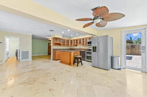 138 NE 29th Street, Wilton Manors FL - photo 13 of 29