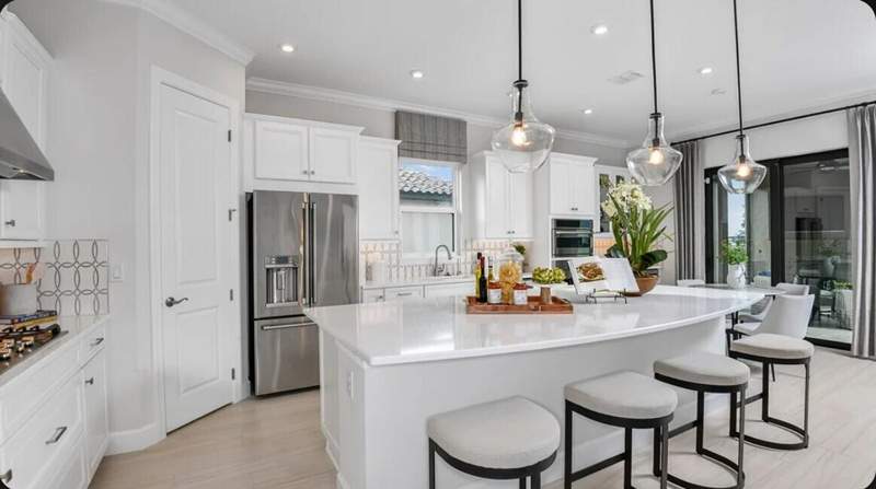 3 bedroom Single Family Residence at 13402 SW Mazzano Street, Esplanade At Tradition, Port St. Lucie — photo 2