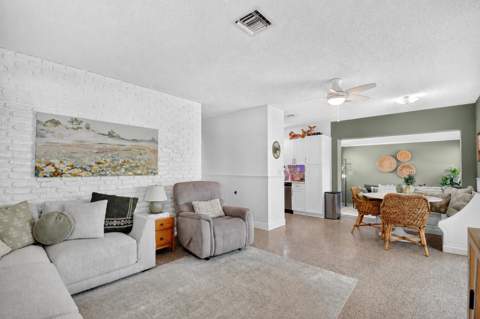 1446 W Perry Street, Lantana FL - photo 6 of 51