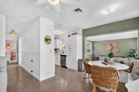 1446 W Perry Street, Lantana FL - photo 8 of 51