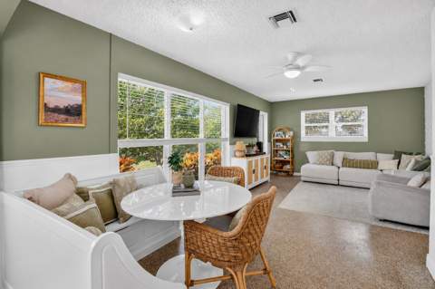 1446 W Perry Street, Lantana FL - photo 10 of 51