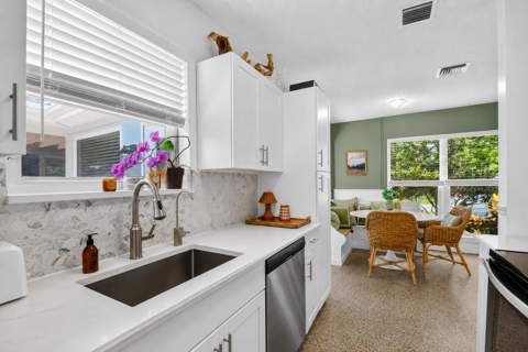 1446 W Perry Street, Lantana FL - photo 17 of 51