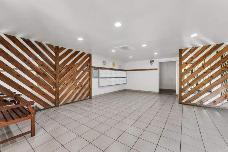 2 bedroom Condominium at 460 NW 20th Street #2100, Casa Del Rio Condo, Boca Raton — photo 5