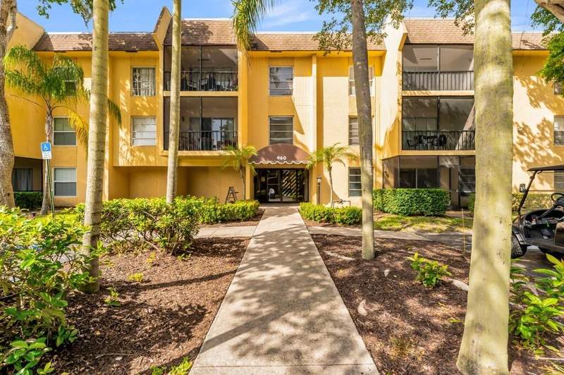 2 bedroom Condominium at 460 NW 20th Street #2100, Casa Del Rio Condo, Boca Raton — photo 3