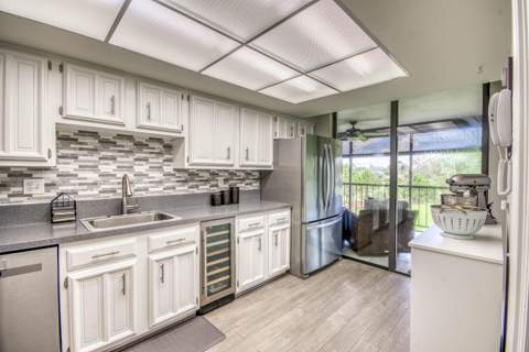 5350 Woodland Lakes Drive #311, Palm Beach Gardens FL - photo 14 of 24