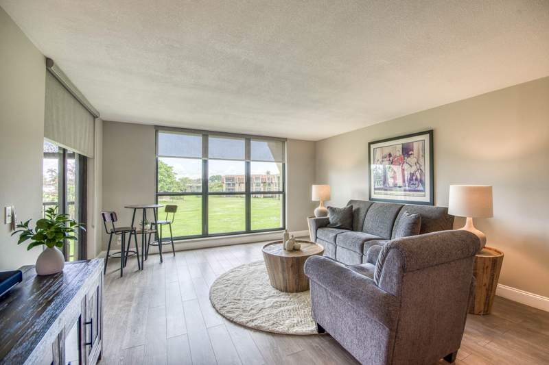 2 bedroom Condominium at 5350 Woodland Lakes Drive #311, Woodland Lakes, Palm Beach Gardens — photo 5