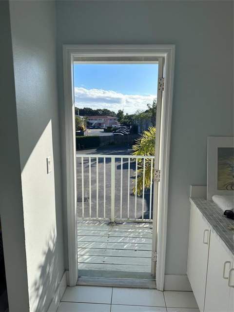 4121 NE 21st Terrace ##3, Lighthouse Point FL - photo 11 of 40