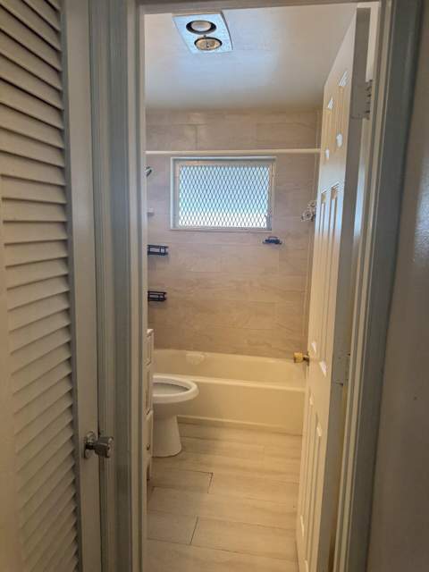 4517 NW 49th Court, Tamarac FL - photo 10 of 17