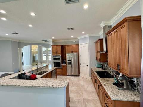 134 SE Fiore Bello, Port St. Lucie FL - photo 9 of 41