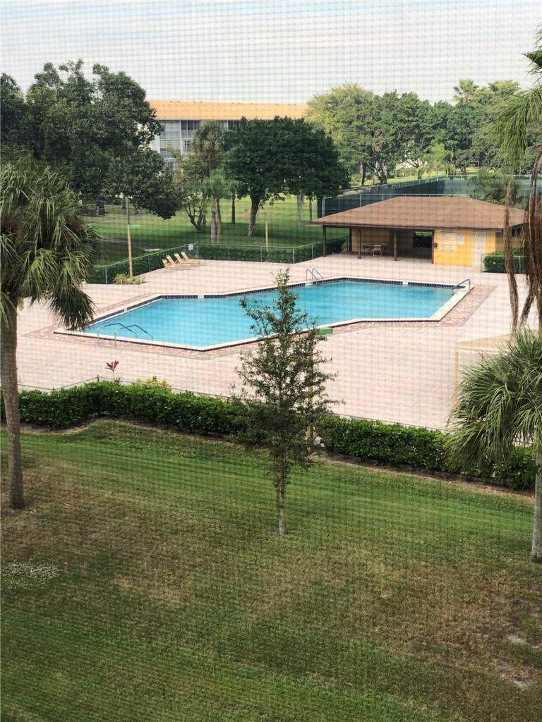 1 bedroom Condominium at 13455 SW 16th Court, Ivanhoe East At Century Village, Pembroke Pines — photo 3