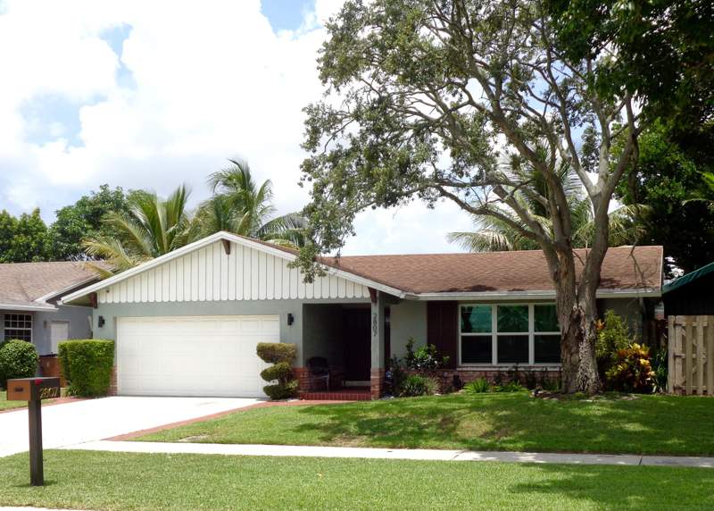 3 bedroom Single Family Residence at 2807 SW 13th Court, Crystal Heights, Deerfield Beach — photo 3
