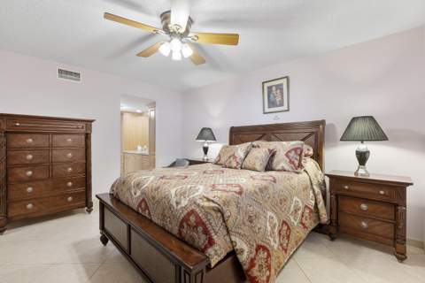 4270 NW 40th Street #205, Lauderdale Lakes FL - photo 8 of 15