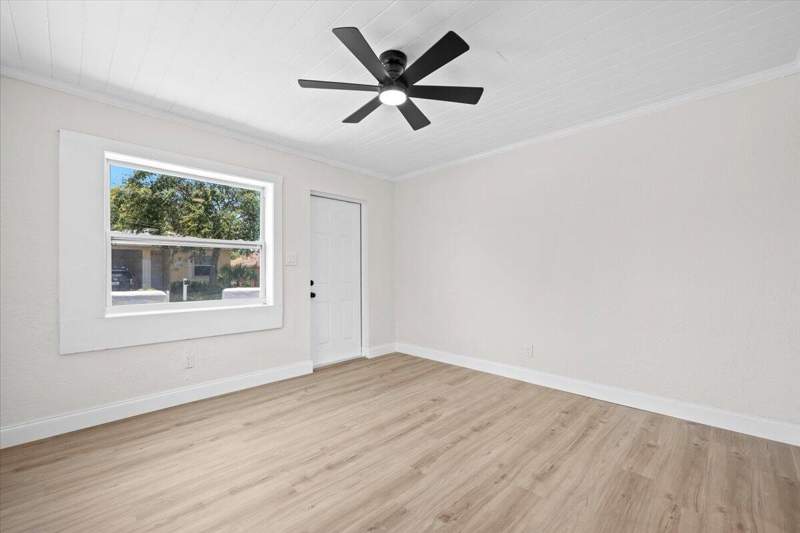 2 bedroom Single Family Residence at 1030 22nd Street, Grant Park, West Palm Beach — photo 5