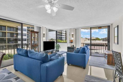 899 Jeffery Street #301, Boca Raton FL - photo 8 of 100