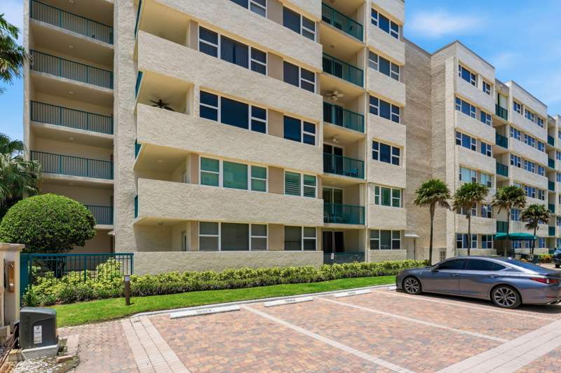 2 bedroom Condominium at 1239 Hillsboro Mile #302, Port De Mer Condo, Hillsboro Beach — photo 2