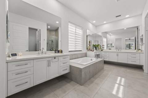 10432 N Lago Vista Circle, Parkland FL - photo 17 of 35