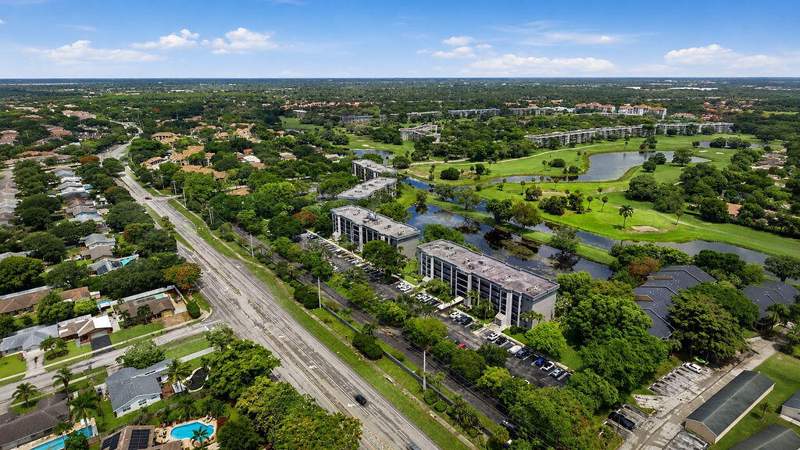 2 bedroom Condominium at 4091 Cypress Reach Court #403, Cypress Reach At Palm-Aire One, Pompano Beach — photo 3