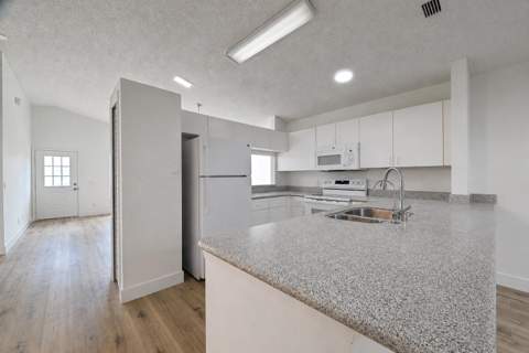 1192 Lombardy Drive, Port St. Lucie FL - photo 6 of 28