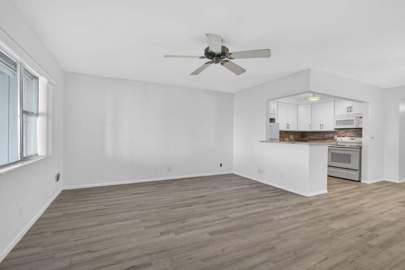 1 bedroom Condominium at 100 Shore Court #307, Shore Club Apts A Inc, North Palm Beach — photo 5