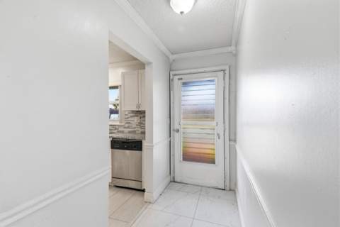 5725 Fernley Drive #66, West Palm Beach FL - photo 6 of 46