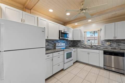 5725 Fernley Drive #66, West Palm Beach FL - photo 7 of 46