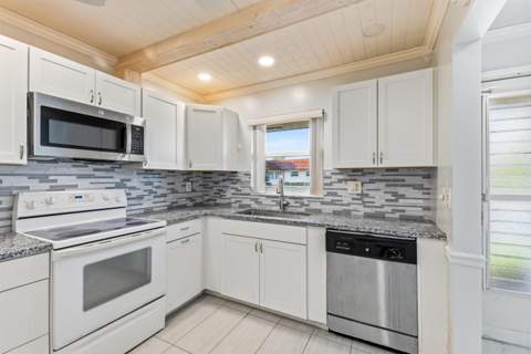 5725 Fernley Drive #66, West Palm Beach FL - photo 10 of 46