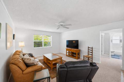 1081 Palama Way, Lantana FL - photo 11 of 40