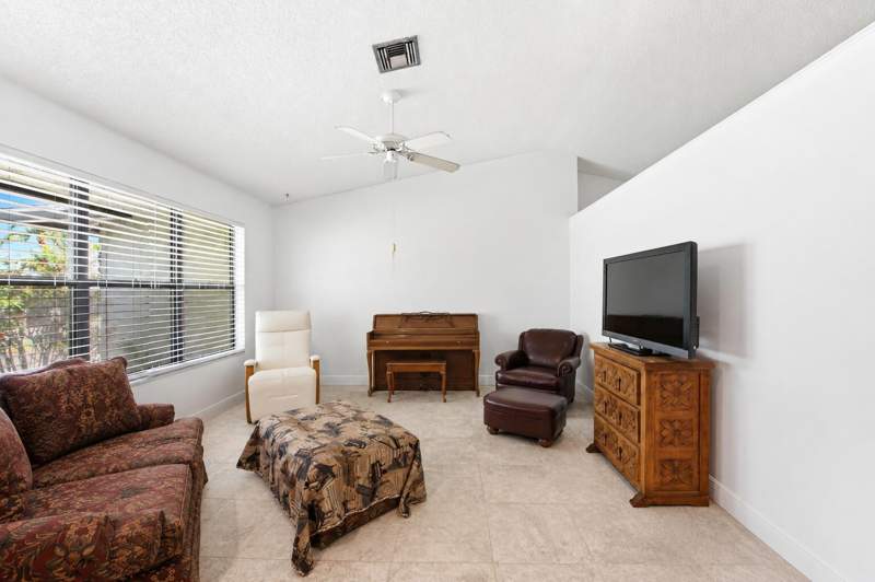 3 bedroom Single Family Residence at 1081 Palama Way, Sea Pine, Lantana — photo 4