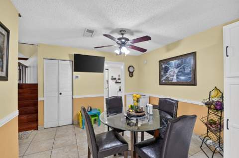 1610 Forest Lakes Circle #B, West Palm Beach FL - photo 11 of 39